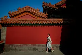 故宫为何要在5点关门？每年用60吨猪血镇邪？背后的真相是什么图片