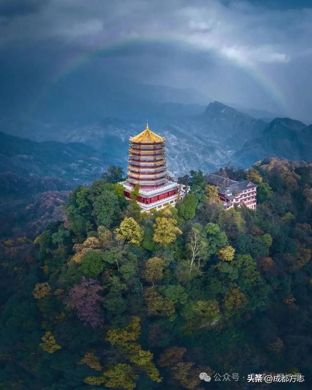 还有谁！比青城山和赵雅芝还绝配