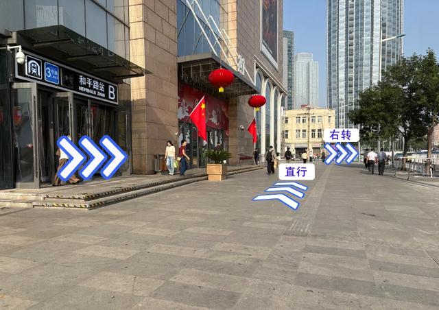 解锁三条灯光秀Citywalk路线，避开“人从众”！