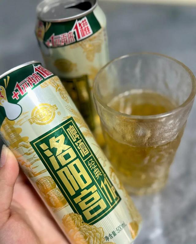 河南洛阳“十大怪”火了	，有凳不坐蹲着喝汤，外地人彻底懵了