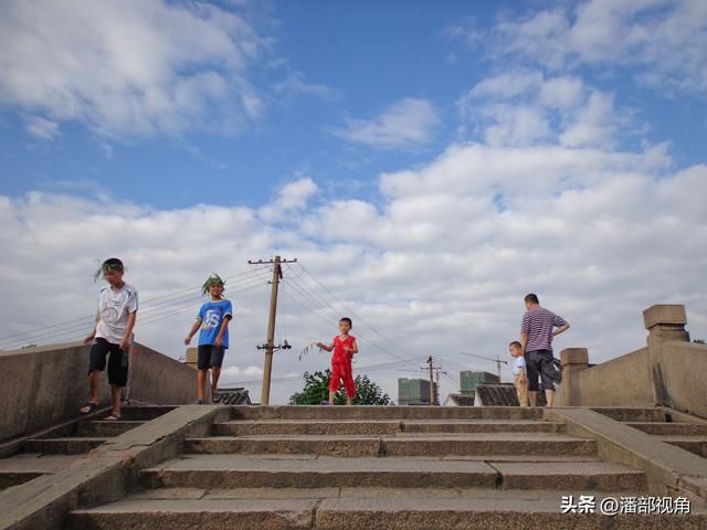 2012年8月，夏日的古运河畔清名桥