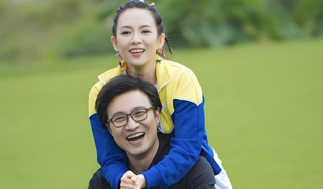 间隔不到2小时	，章子怡、汪峰先后发文，网友：终究是森林北输了