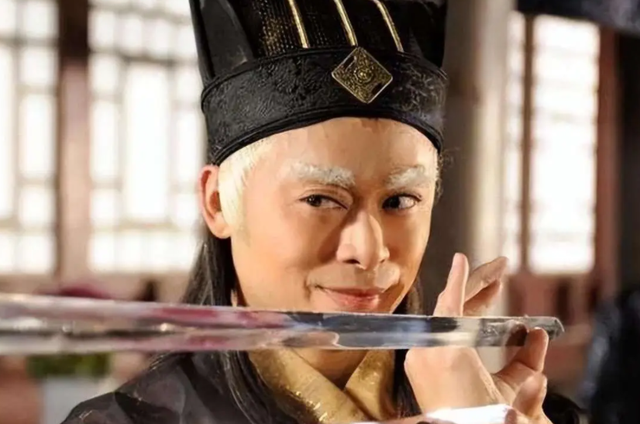 根本不算男人！清朝太监回忆：妃子洗澡不用手和避讳太监，侮辱人