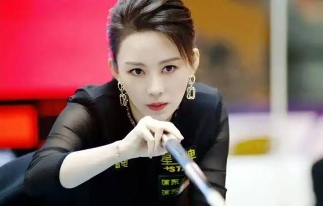 身材傲人却无人敢娶，43岁潘晓婷至今单身，潘爸爸直言悔不当初
