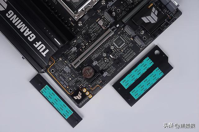 TUF B850M+RTX 5070+R9 9900X+乔思伯 C6 MATX 装机展示分享