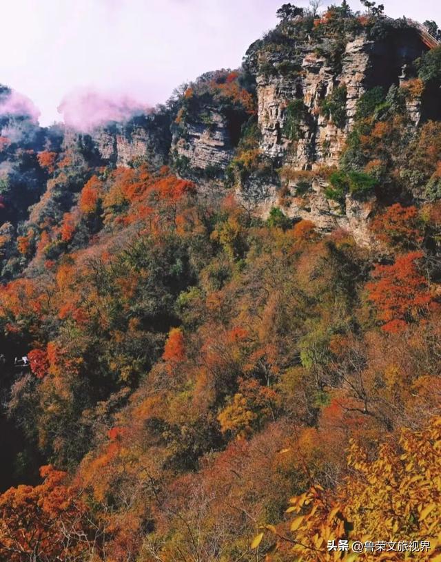 穿越米仓红枫，探秘巴山大峡谷：秦巴山脉里的秋日秘境与千年巴韵