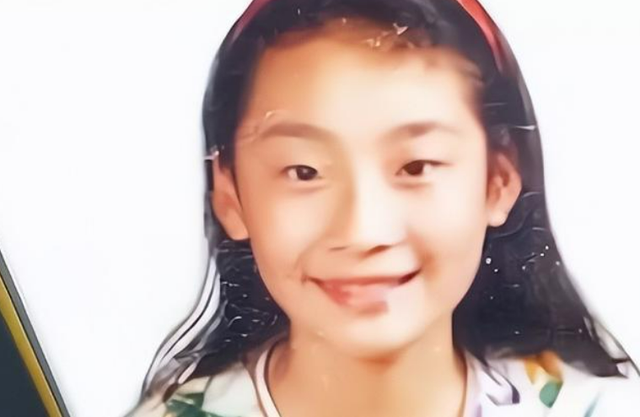 都是豪门嫡长女，把宗馥莉和何超英放一起，差别就出来了