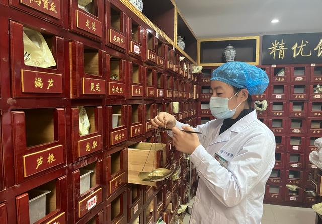 1公斤1650000元，比黄金还贵！以前在农村当垃圾，为何现在暴涨？