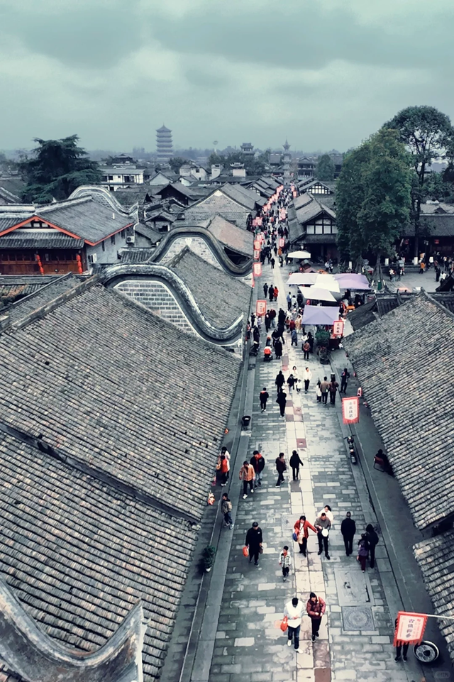 二刷元通古镇！成都周边1小时，被雪山下的千年古镇惊艳了~