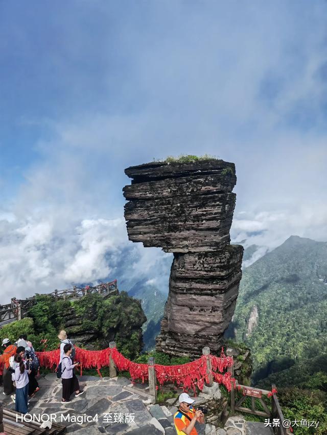登完泰山又去登梵净山，感觉登山难度不在一个等级