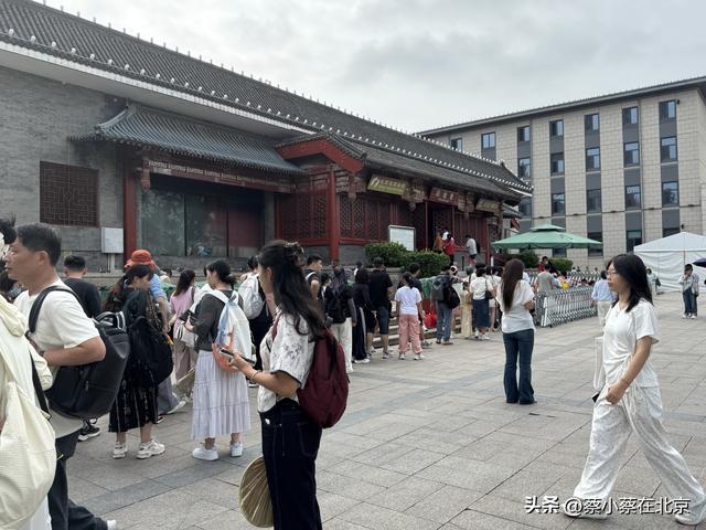2025年8月24日，毛主席纪念堂前发生的真实场景画面，大家看看吧