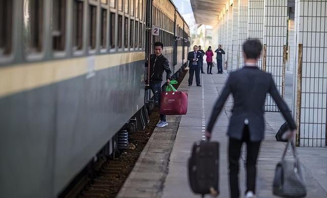 中国痛打日本之际	，有个不长眼的地方站队日本，发话永不与华合作