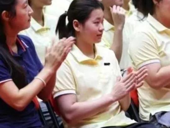 郭晶晶也没想到，18岁官宣喜讯的全红婵，和她走了同一条“老路”