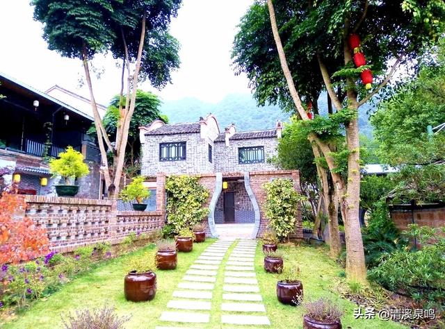 半坡寻幽，客栈栖心——秋访九福兰园