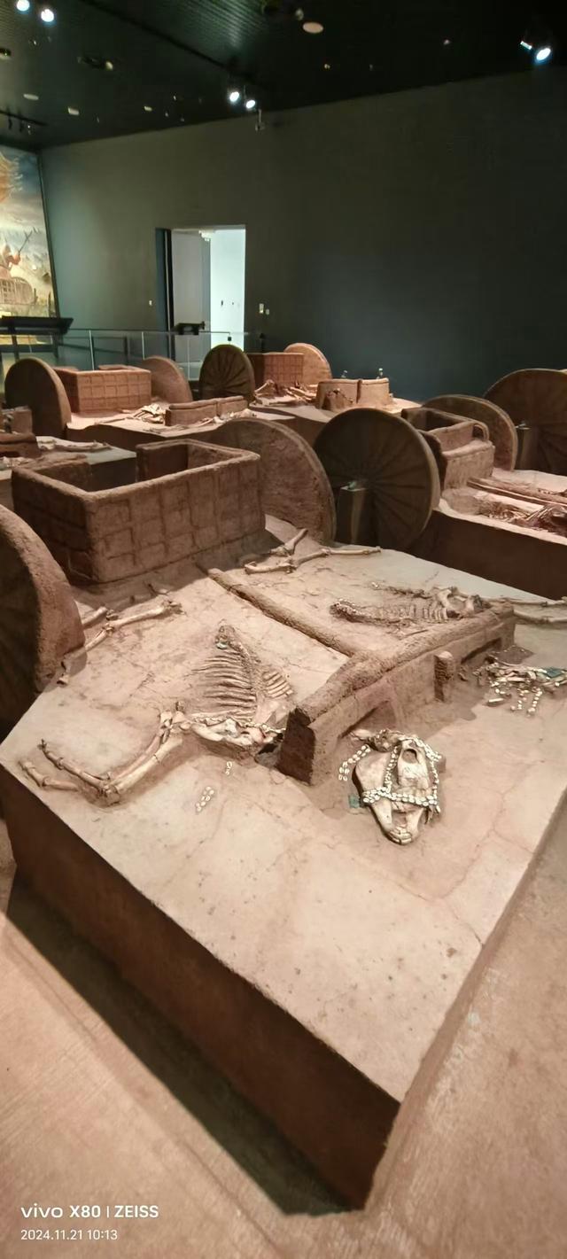 信史开端：洹水边的三千年凝视与诘问