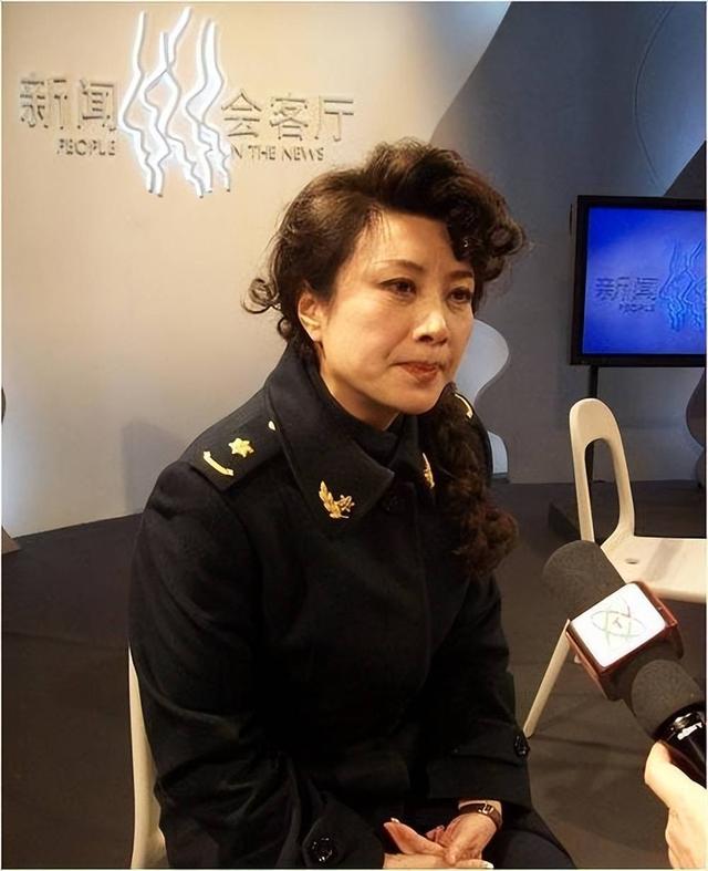 权色交易、陪睡上位，她压根不沾边，简直是娱乐圈的一股“清流	”