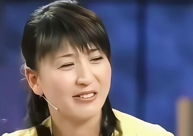 央媒点名	，53岁闫学晶这一次彻底凉凉，从“国民媳妇	”到全网抵制