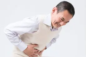 医生再三告诫：患上乙型肝炎，这4物要谨慎食用，很多人都不在乎图片