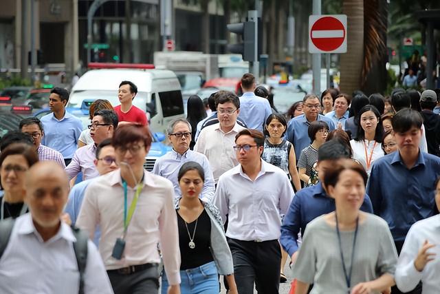 新加坡总统，中国不要自给自足，海南封关将会砸了新加坡的铁饭碗