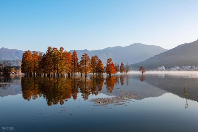 11月-12月，秋冬值得去的6个古村镇，秋景巅峰，满满烟火气