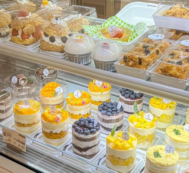 30万开蛋糕店，5个月血本无归，四个教训没人说