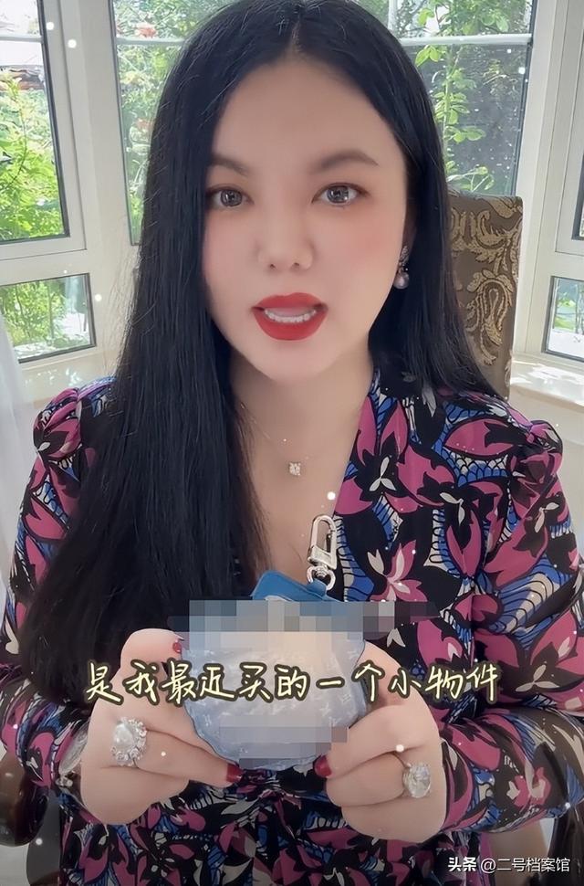李湘不再隐忍！坦白和释永信的真实关系，亲吻照终于真相大白