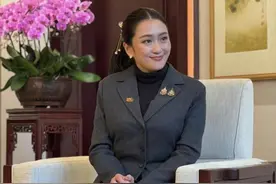 佩通坦自称有华裔血统 承诺担保中国游客旅泰安全图片