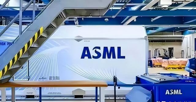半导体龙头企业ASML在光刻机领域受挫，中国还要多久才能赶上？