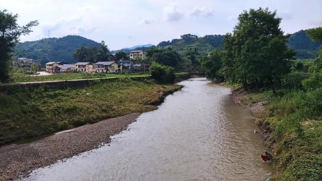 重庆北碚有一座濒临消失的古寨，寨主竟曾是美国总统罗斯福的同学