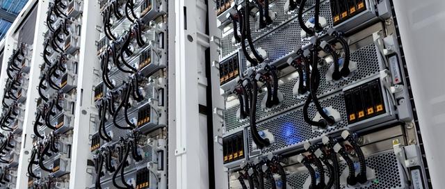 中美差距再扩大，美国发电量超2.2万亿度	，再看中国，差得太远了