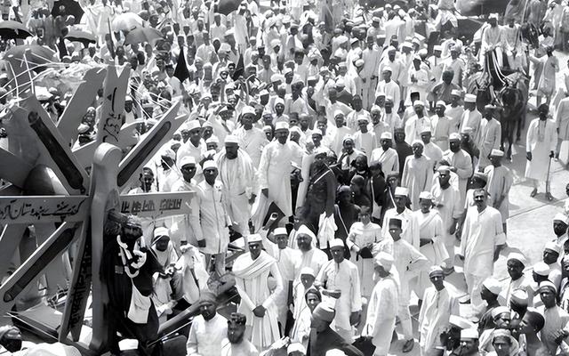 已经亡国49年，国王却依旧健在，仍继续号召同胞企图复国