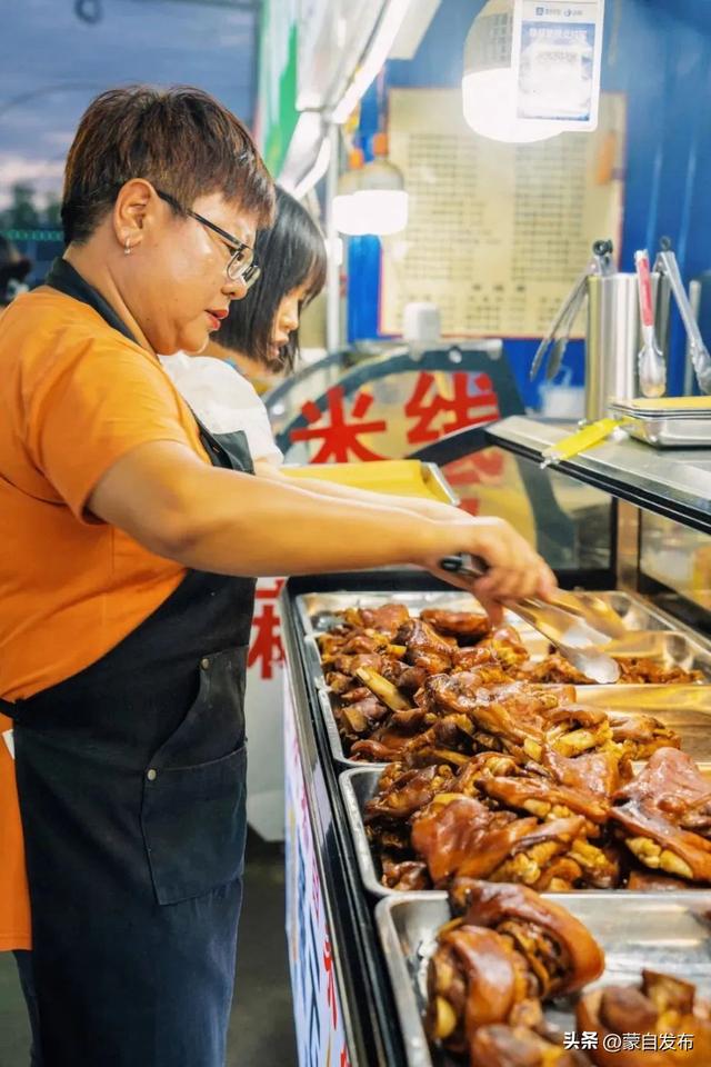 跟着赛事游蒙自|浪漫烟火气 最抚凡人心