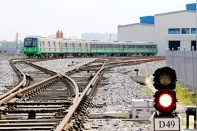 越南首条城市轻轨“火”出圈背后 重庆大学这项技术太“稳”！图片