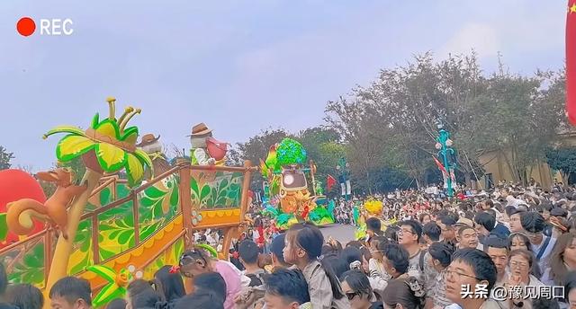 假期最后河南旅游迎来“大爆发”，多地开启限流模式，再创新高？