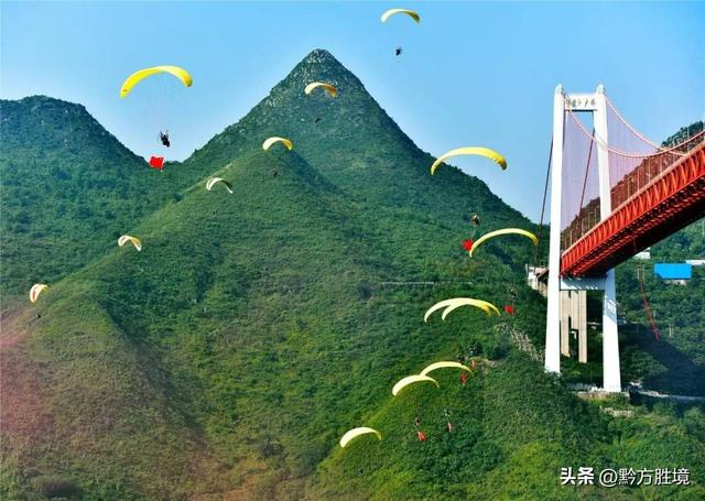 安顺有一个大峡谷，贵州最高的瀑布悬挂山谷，壮丽无比