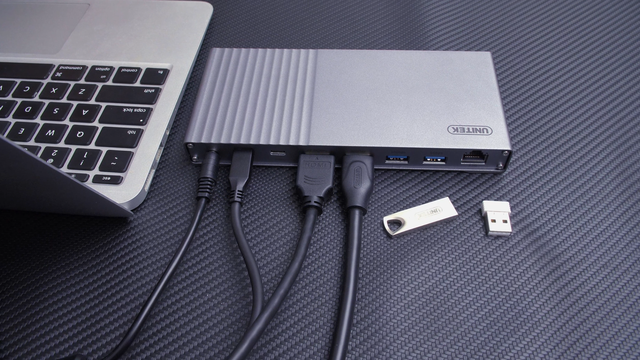 MacBook 雷雳接口比普通 USB 强在哪？新手一看就懂