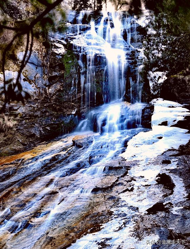 皖鄂之巅迎远客 山水红韵架桥梁——东北旅行商媒体走进天堂寨考察