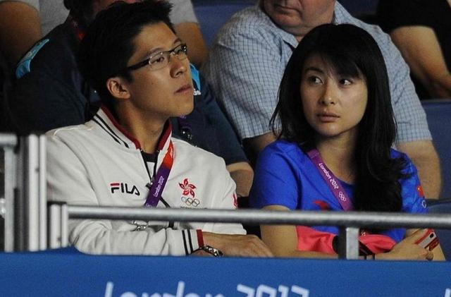 霍震霆没想到，44岁儿媳郭晶晶再次官宣喜讯，让整个阔太圈沉默了