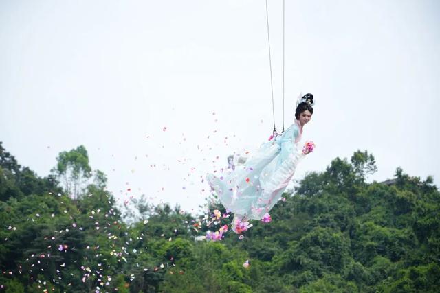 观音山仙侠会现场，“济公”秒变“广东靓仔”，简直是济公本公~