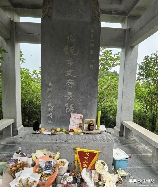 00后热衷去“上坟”，不追顶流追“古流”