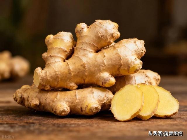 枸杞搭配生姜，作用太厉害了，老公才吃3天直说好	，赶快收藏