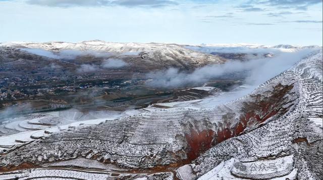 陇西：雪雾云山天地阔