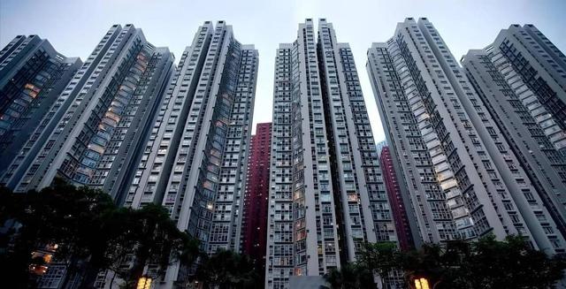 曹德旺预言要成真？若不出意外	，2026年房地产或将面临5大转折