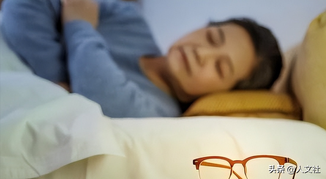 中国将迎人口死亡高峰！22年1041万，23年1100万，去年死亡多少？