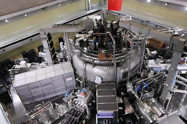 十年磨一钢！中国核聚变低温钢突破，可扛20T磁场与15头大象压力