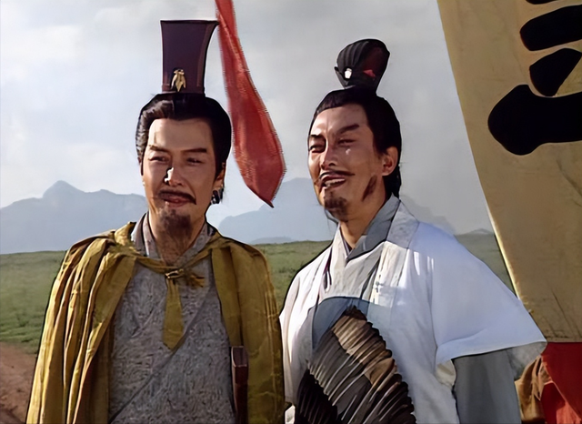 马谡其实只是替罪羊！诸葛亮真正想杀的是马谡背后的靠山，他是谁