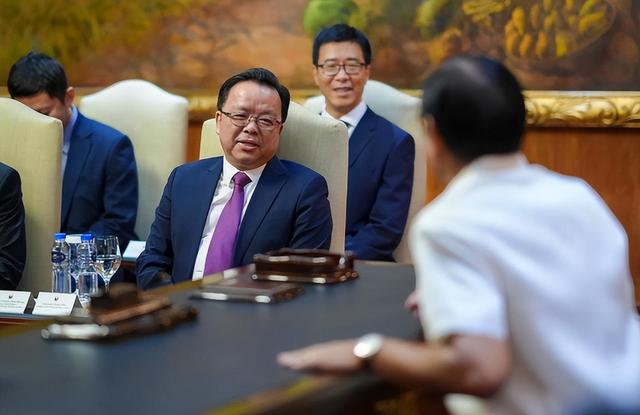 中国驻菲大使离任，小马科斯表态：绝不会让南海问题绑架中菲关系