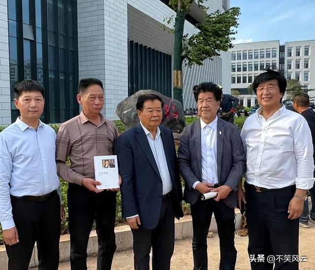 福耀科技大学成绩公布仅2天，令人作呕一幕上演，考生回应太解气