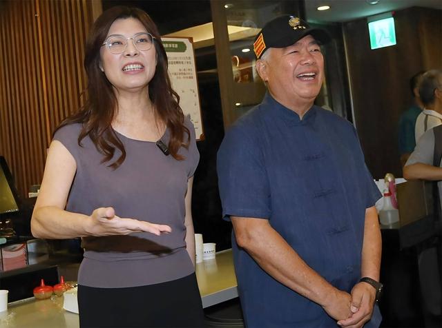 两岸就统一表态	，赖清德大开倒车，郑丽文让人失望，董军正告美方