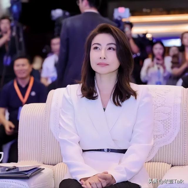 结婚13年，44岁郭晶晶再次迎来喜讯	，霍震霆的话再一次得到印证